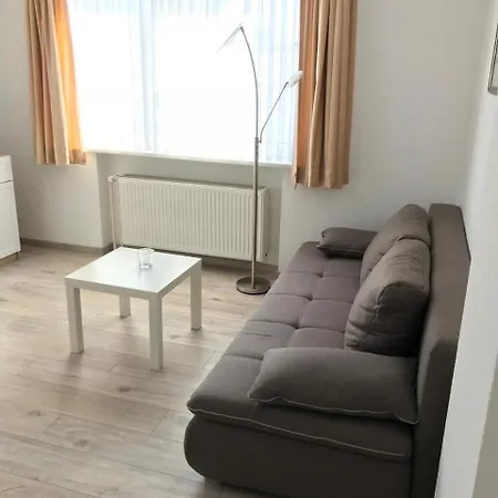 Esinger Hof Garni Ξενοδοχείο