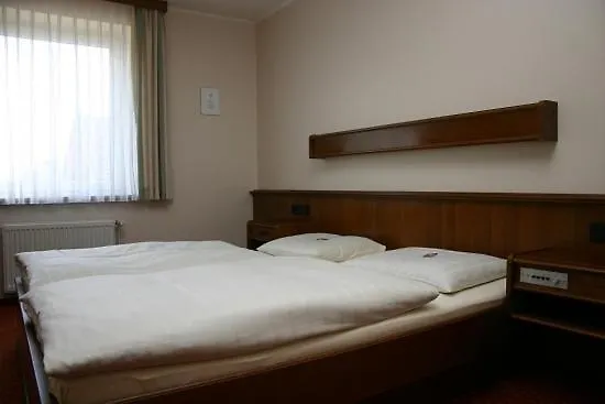Esinger Hof Garni Ξενοδοχείο