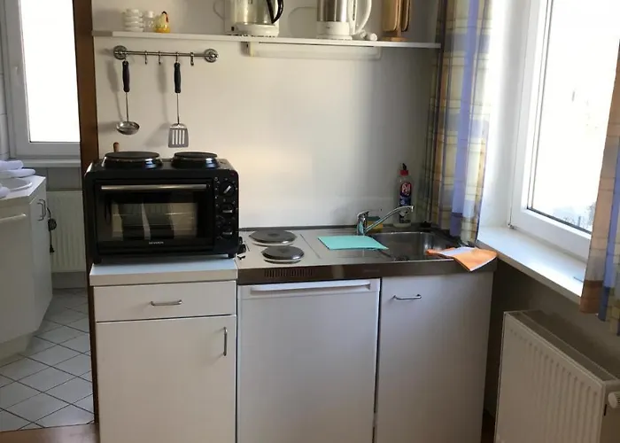 فندق Esinger Hof Garni 3*